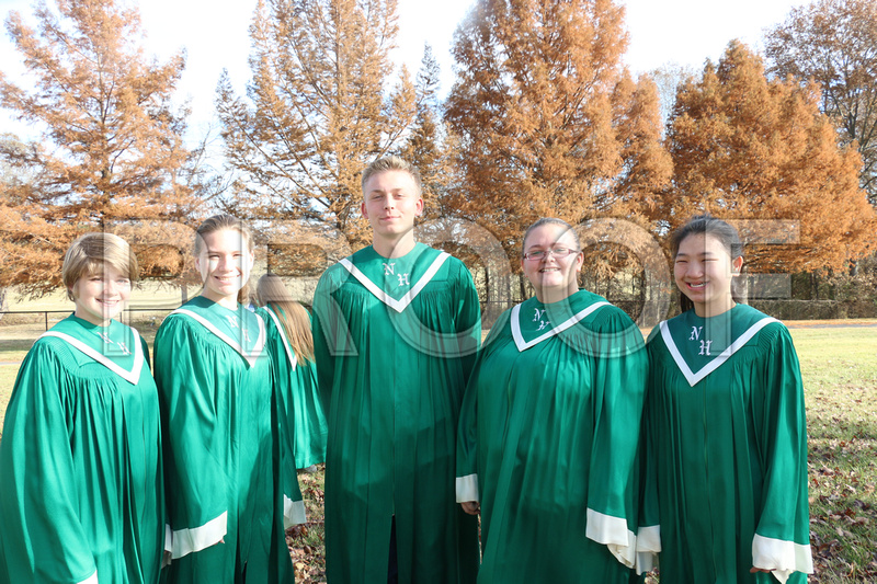 New Haven High School Choir Group and Individual seniors